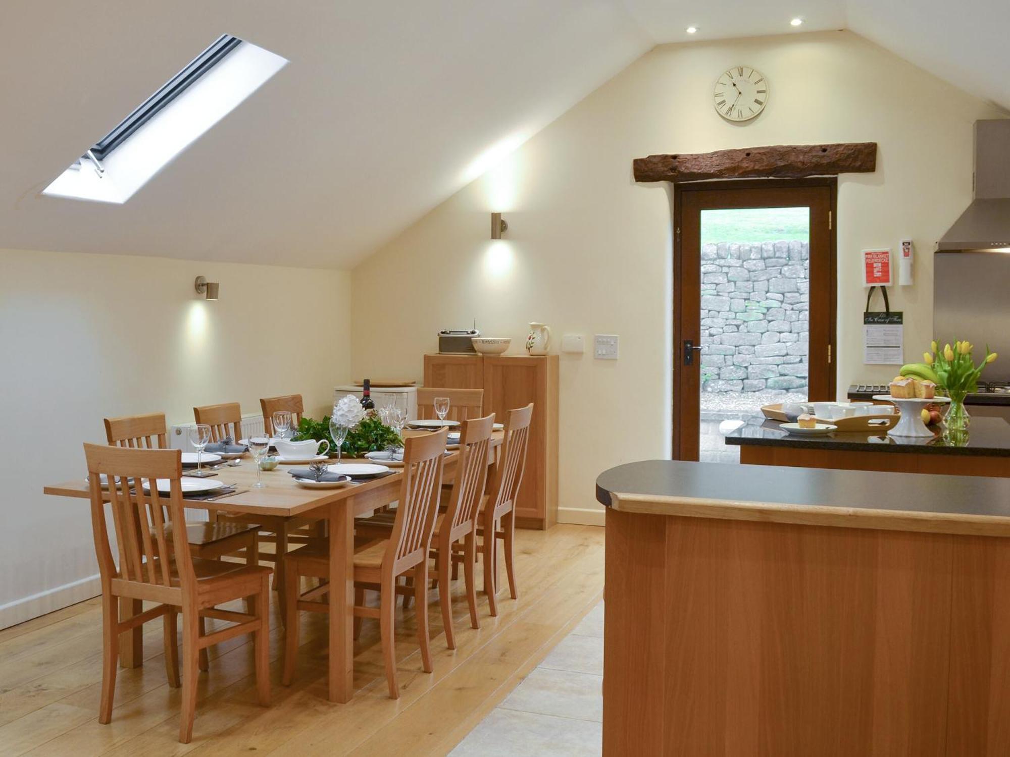 Вилла Tythe Barn Froggatt Экстерьер фото